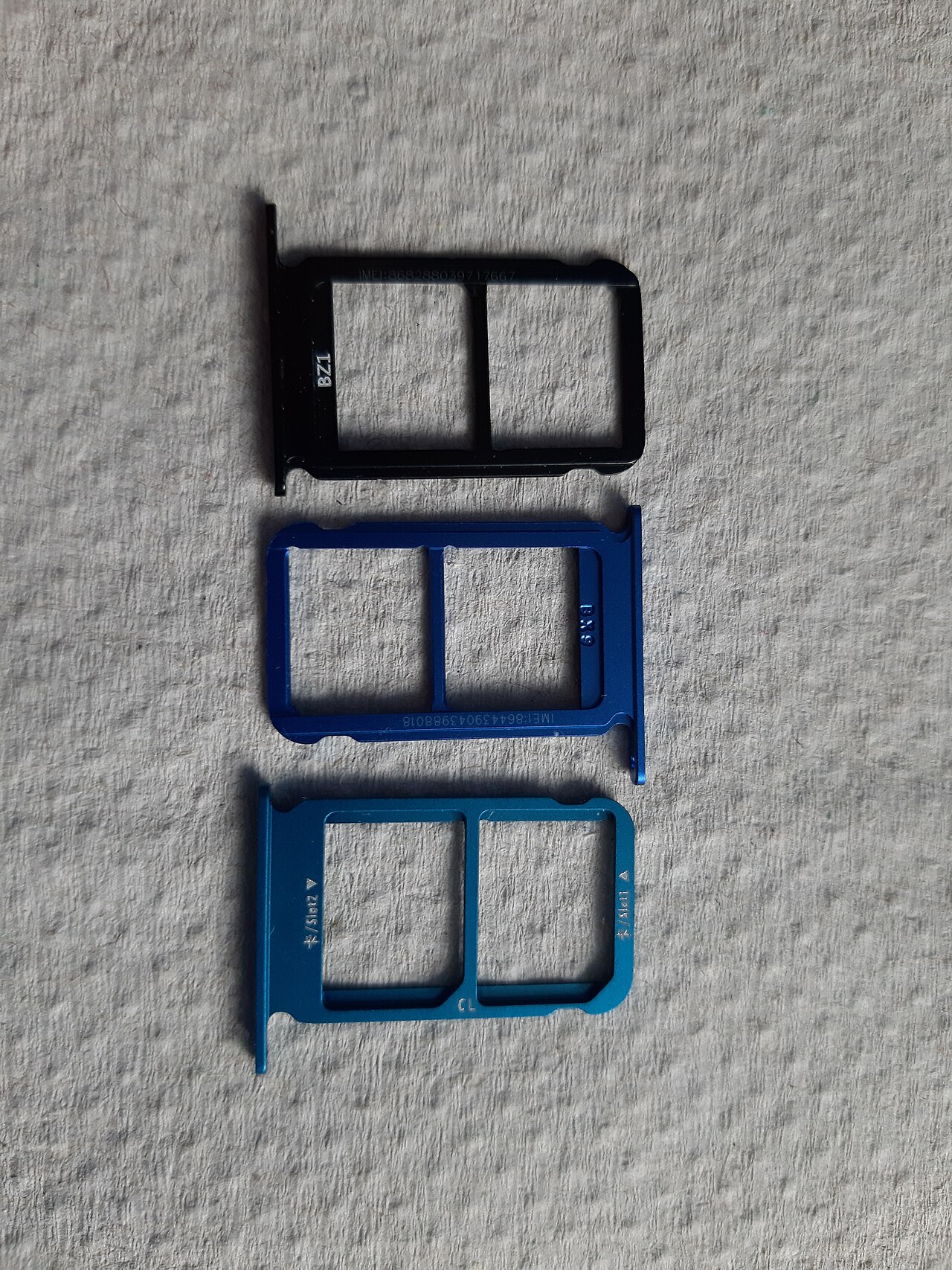 SIM tray and smartphone hardware for setting up a Japanese mobile line