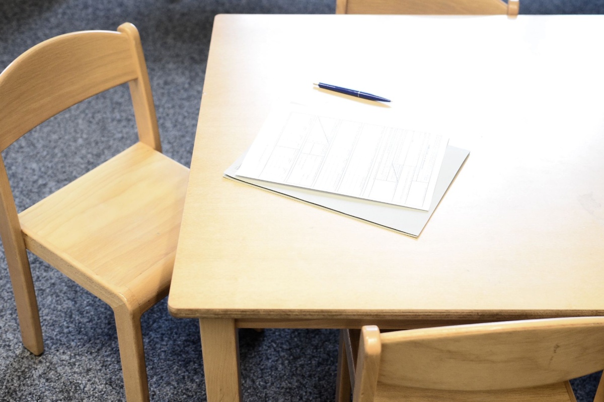 Application form and pen prepared for a residence status renewal
